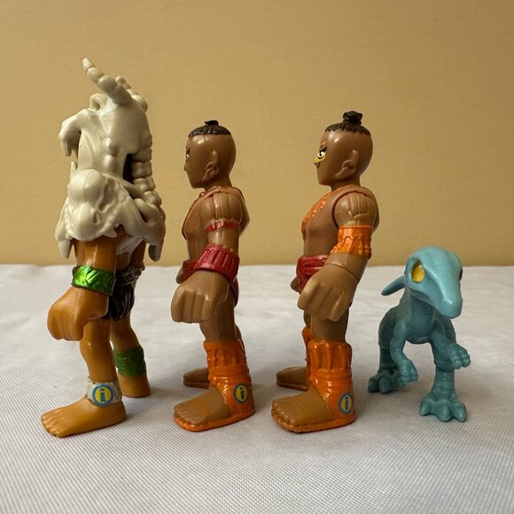 7 Imaginext Figures / 3 Tribal Warriors and 4 Jurassic World Raptors - Picture 4 of 12
